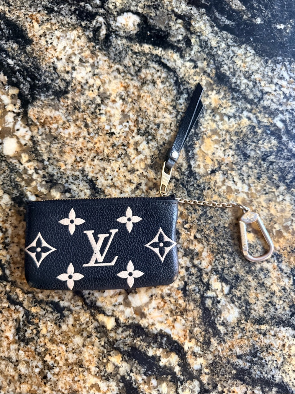 100% AUTHENTIC Louis Vuitton Key Pouch Wallet Bicolor Monogram Empreinte Leather